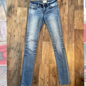 BKE Stella skinny size 23 R inseam 31 1/2